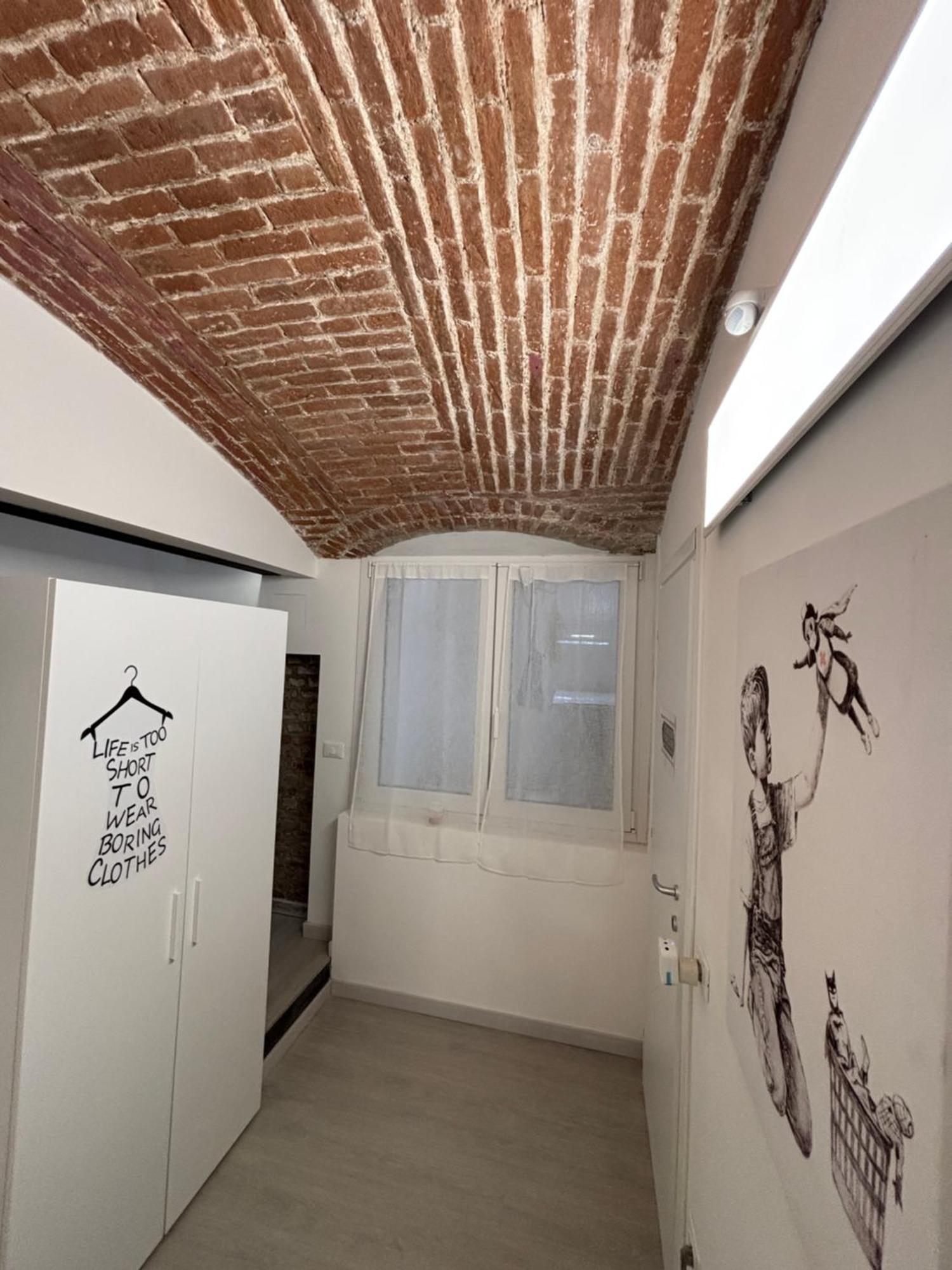 La Vecchia Milano-Les Nubles Vannucci - Il Ballatoio E Il Cortile Buitenkant foto